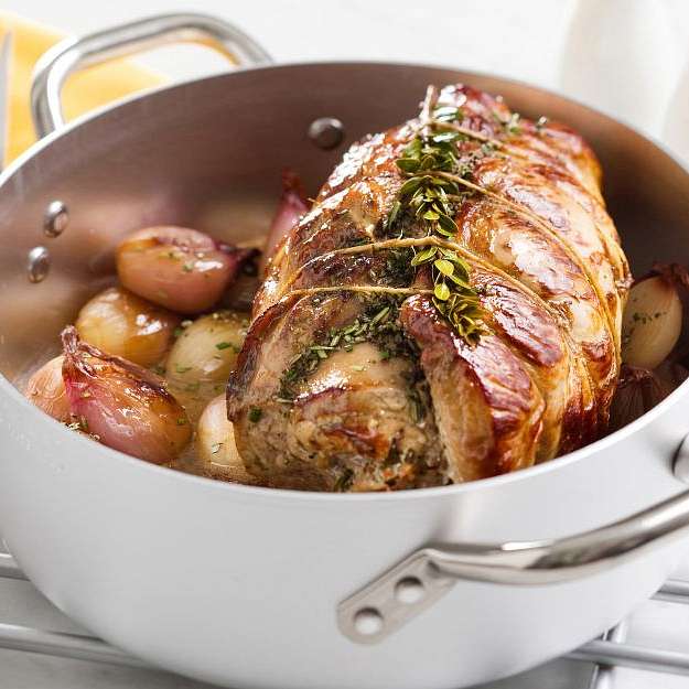 Телятина фаршированная с ароматными травами