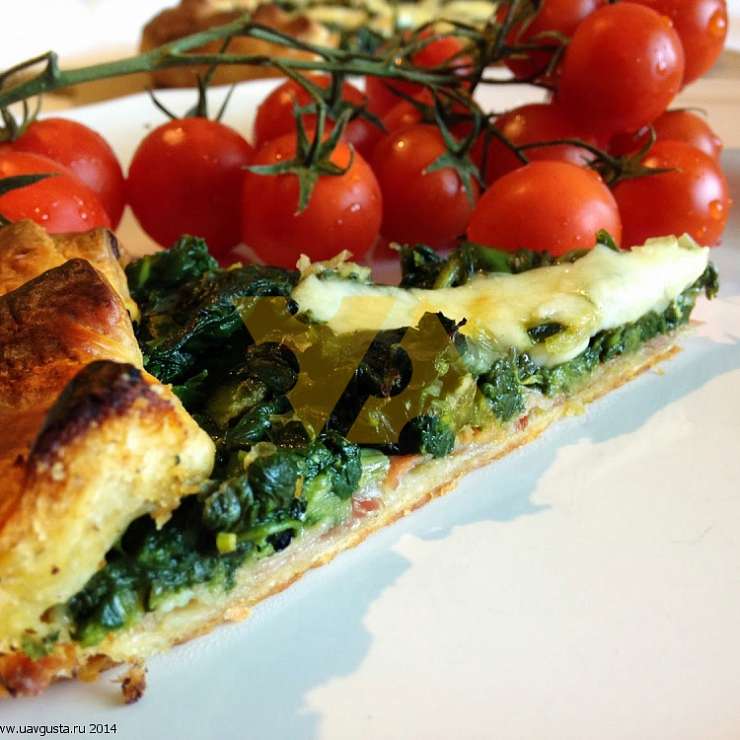 Кростата со шпинатом и вялеными помидорами