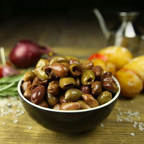 НОВИНКИ в нашем ассортименте - ОЛИВКИ LUCARELLI!