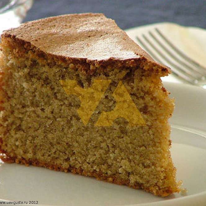 Миндальный торт с корицей
