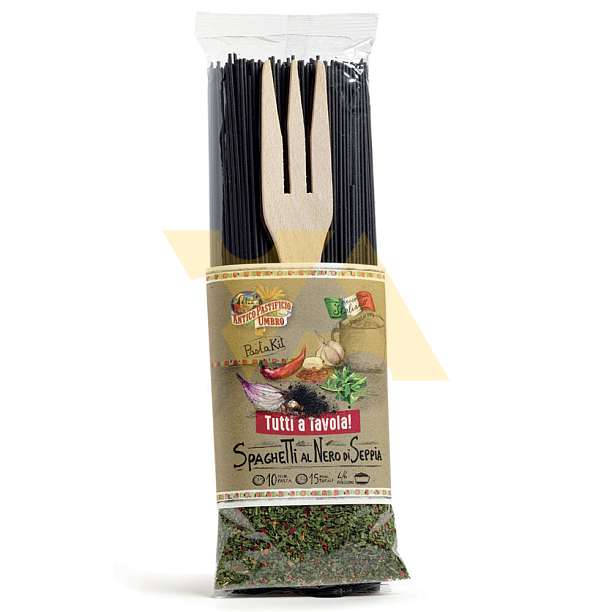Набор подарочный Спагетти с чернилами каракатиц, паста спагетти с чернилами каракатиц, смесь специй пикантная, вилка-дозатор для пасты деревянная, TUTTI a TAVOLA, 0,540 кг