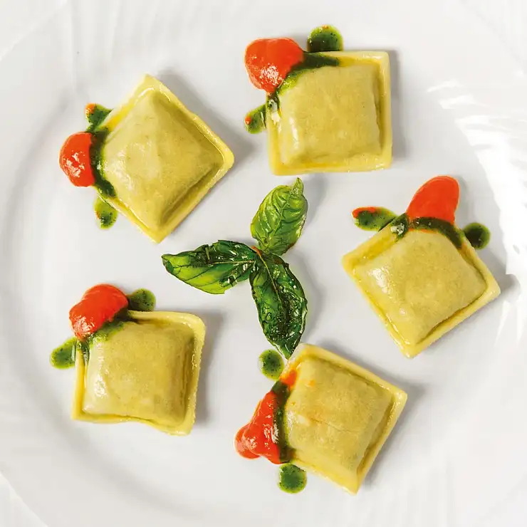 Равиоли с рикоттой и шпинатом