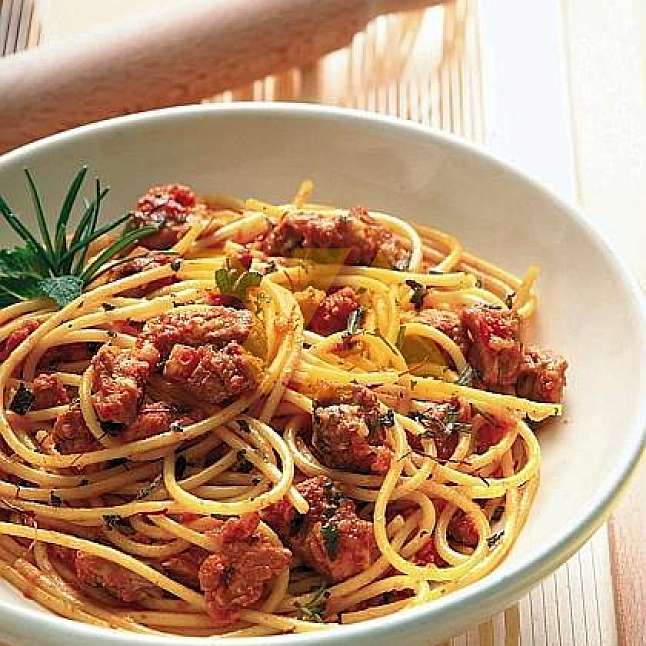 Маккерони алла китарра с рагу из баранины