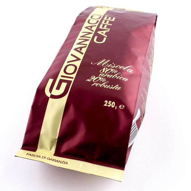 Кофе в зернах BORDEUX, смесь обжаренная 80% арабики и 20% робусты, GIOVANNACCI, 0,25 кг (коричневый фольгированный пакет)  Giovannacci Caffè Италия