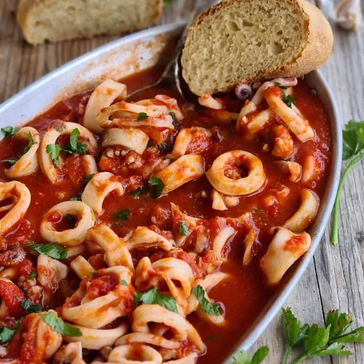 Кальмары по-лучиански  