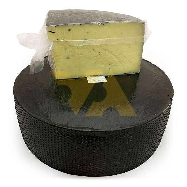 Монтазио с трюфелем, сыр полутвердый из коровьего молока, мдж 60%, CASEIFICIO DA STEFANO, ~ 7 кг  Caseificio Da Stefano Россия