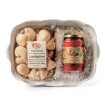 Набор подарочный из трех предметов (керамическая форма для запекания с лимонами, паста Конкильони, соус томатный с базиликом)