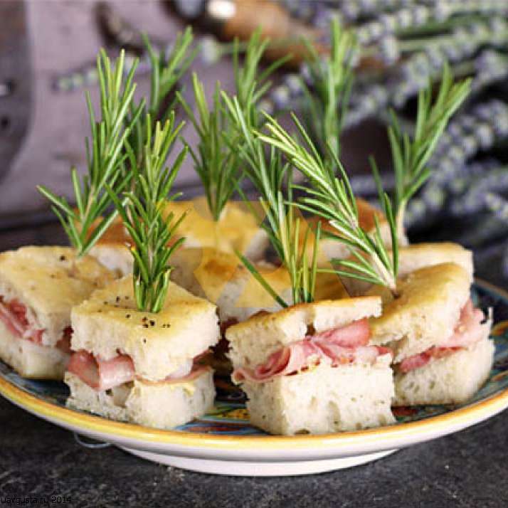 Фокачча с мортаделлой