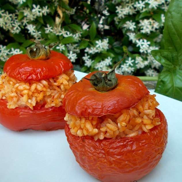 Помидоры фаршированные рисом