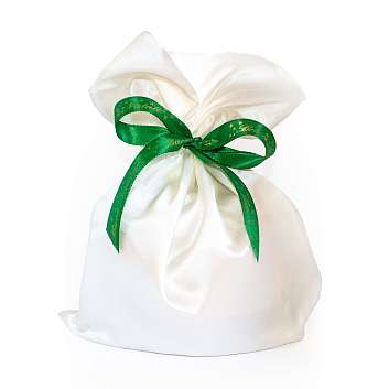 Панеттоне с изюмом и цукатами в атласном мешке цвета слоновой кости, BALOCCO, 0,75 кг