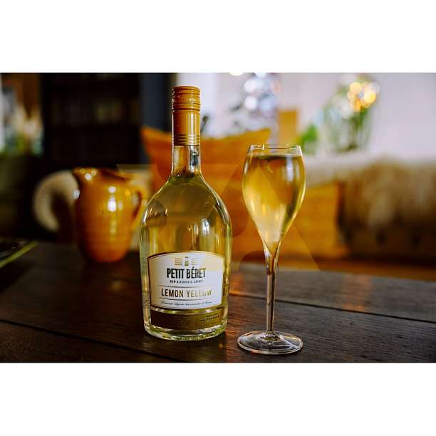 Ликер Лимончело безалкогольный LEMON YELLOW, LE PETIT BERET, 0,74 л (ст/бут)  Le Petit Béret Франция