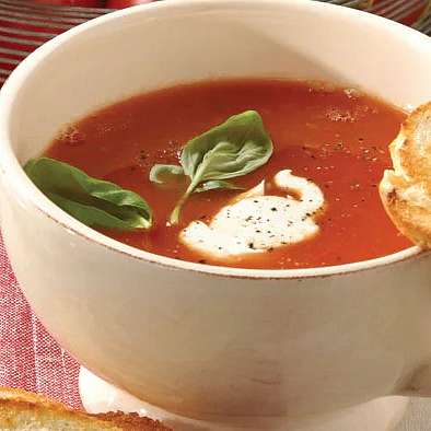 Томатный суп с лимоном и розмарином