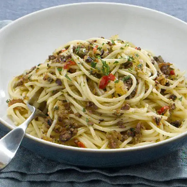 Спагетти с пикантным соусом