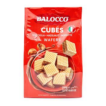 Вафли с ореховым кремом, кубики, BALOCCO, 0,25 кг