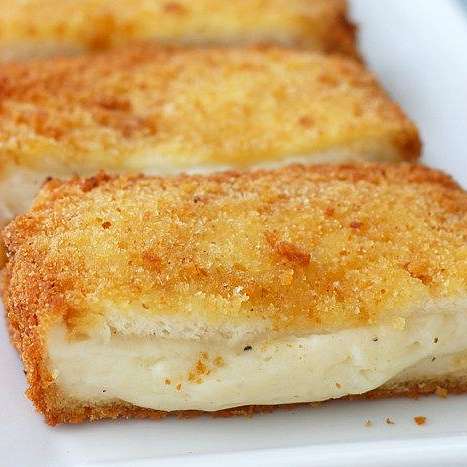 Моцарелла ин карроцца в духовке