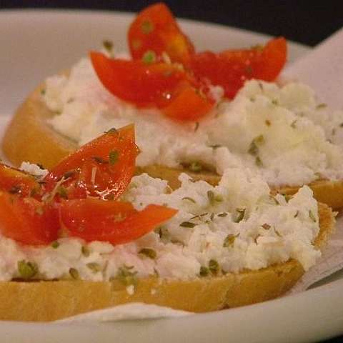 Кростини с рикоттой