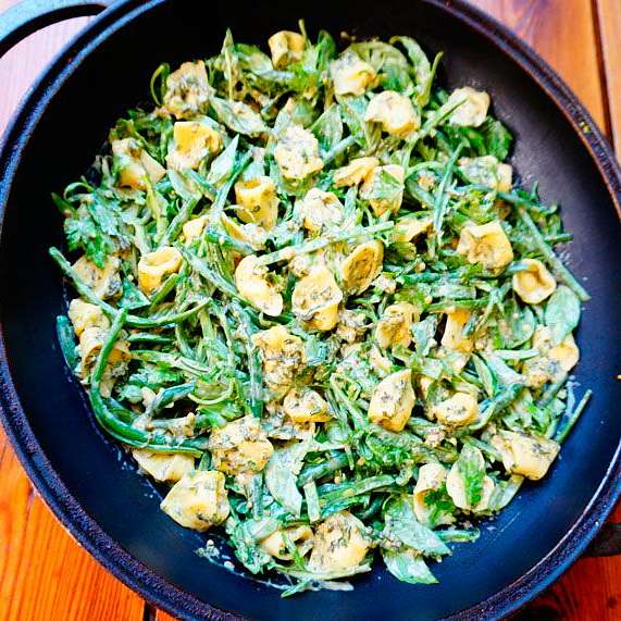 Тортеллини с фисташками и стручковой фасолью