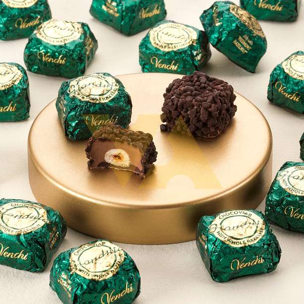 Конфеты шоколадные с ореховой пастой Джандуйя CHOCOVIAR SELECTION, VENCHI, 1 кг  Venchi Италия