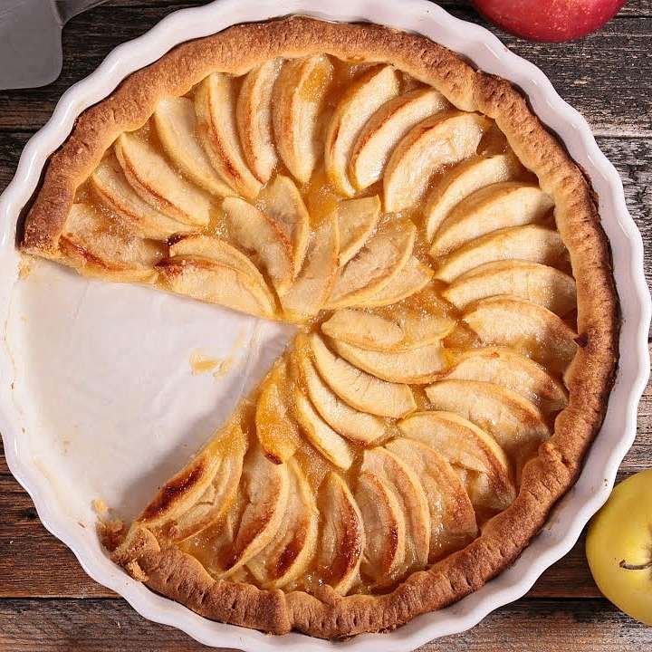 Кростата с яблоками