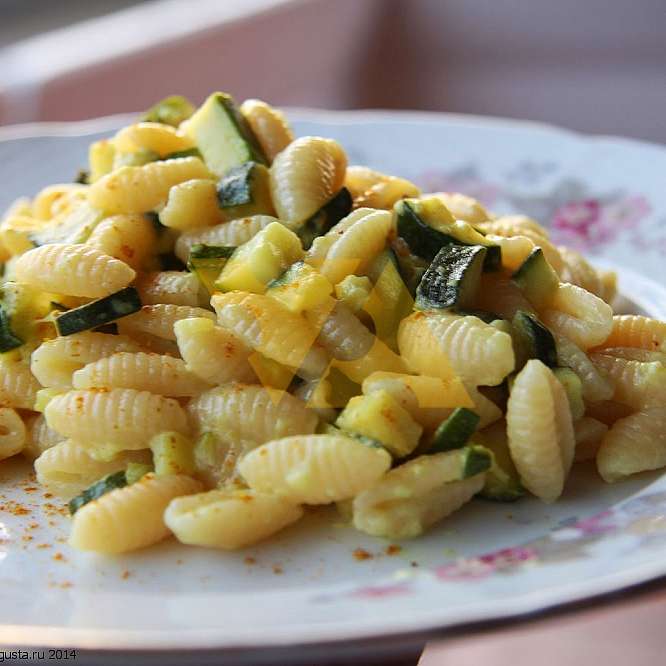 Сливочные ньокки с летними овощами